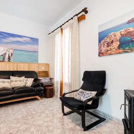 Yourhouse Petita, House In Majorca North Holiday home *